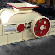 對輥破碎設(shè)備出砂粒度的影響因素